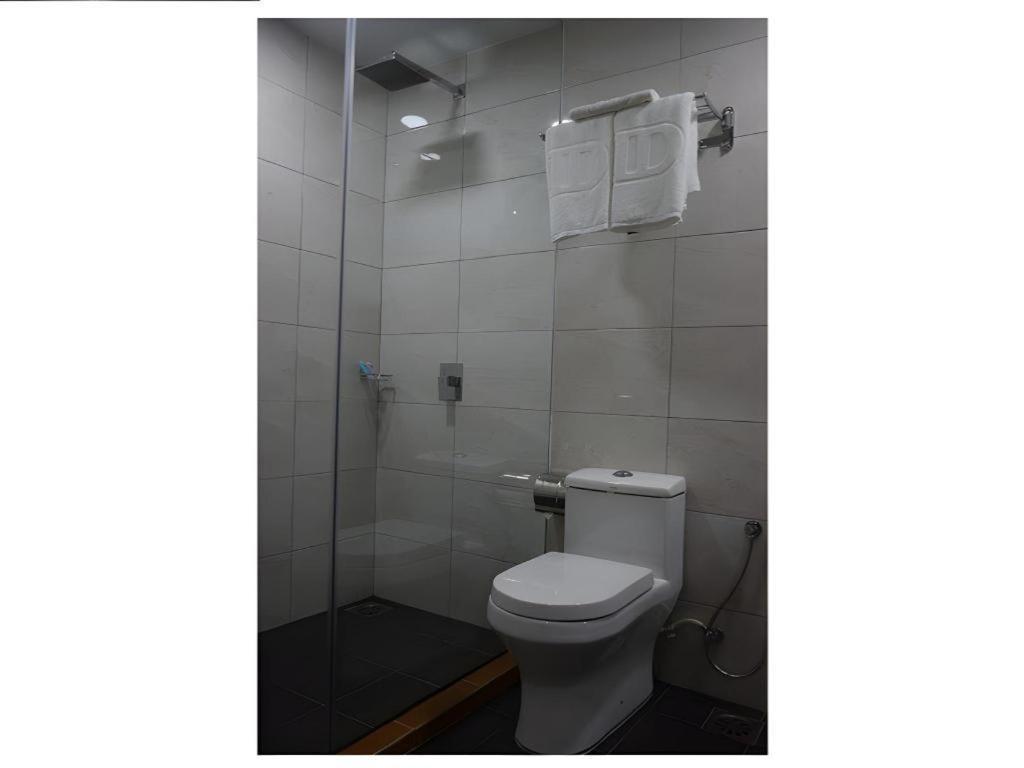 Id Hotel Yayasan Segamat Exterior photo